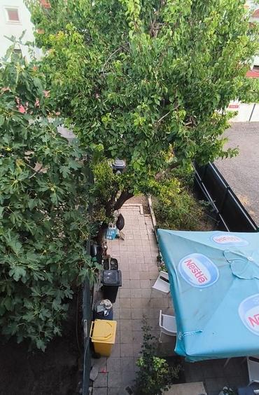 Duplex cu 4 camere cu Canalizare în Peninsula