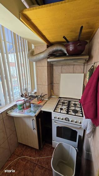 Apartament cu 2 camere semidecomandat în CET