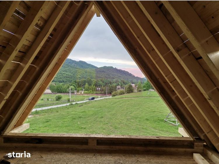 Casă cu 4 camere cu Teren 400 Mp în Valea Doftanei