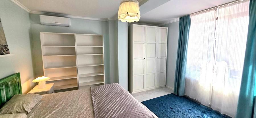Apartament cu 4 camere decomandat în Cișmigiu