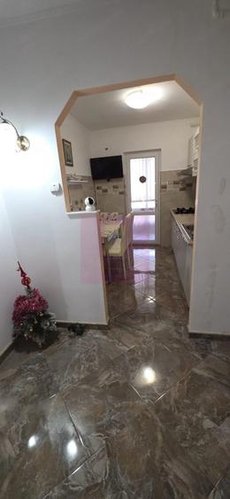 Apartamnet cu 3 camere de vanzare in Campina, Central - 7
