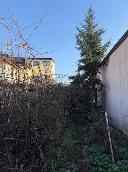 Casă cu 2 camere cu Teren 255 Mp în Central