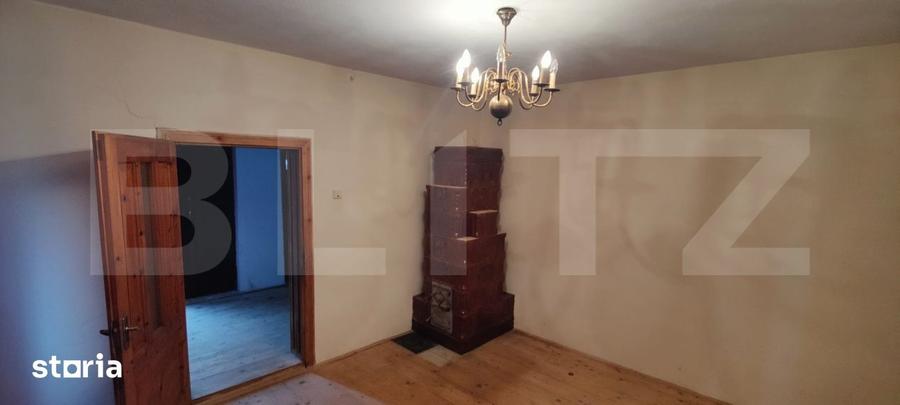 Casă cu Teren 1755 Mp în Malu cu Flori