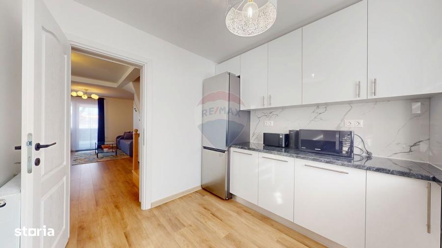 Casă cu 3 camere cu Teren 300 Mp în Hărmanului