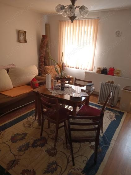 Casă cu 2 camere în Central