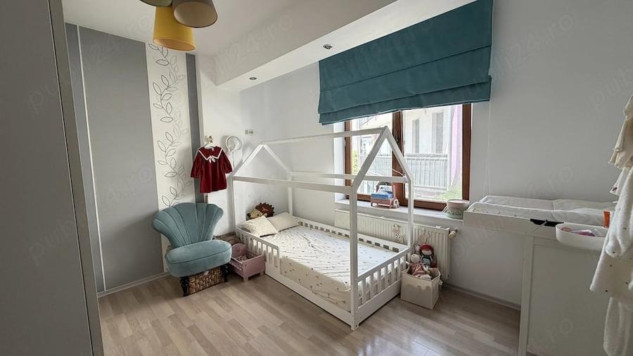 Apartament cu 3 camere decomandat, mobilat în Central