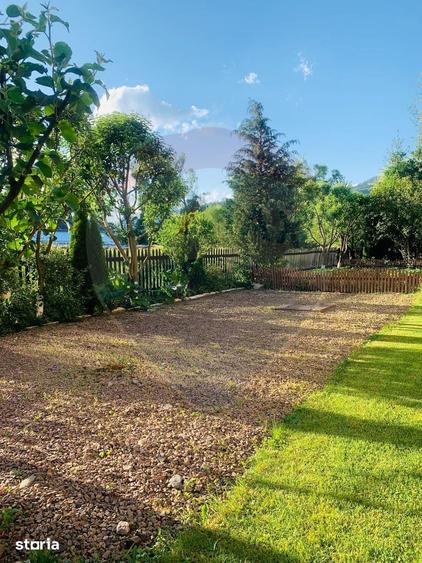 Casă cu Teren 861 Mp în Central