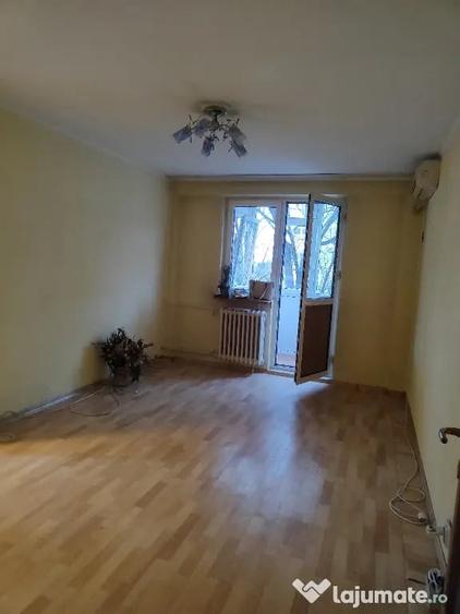 Vand apartament 2 camere str. Delfinului - 10
