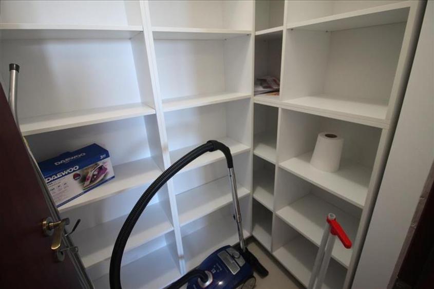 Apartament cu 3 camere decomandat în Ștefan cel Mare