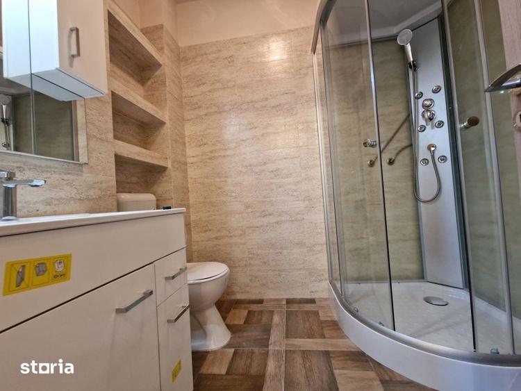 Apartament cu 3 camere semidecomandat în Florești