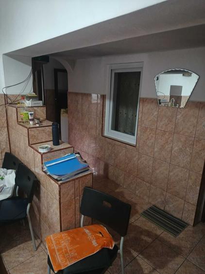 Casă cu 3 camere în Nicolae Bălcescu