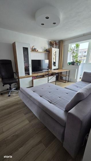 Apartament cu 2 camere decomandat în Militari