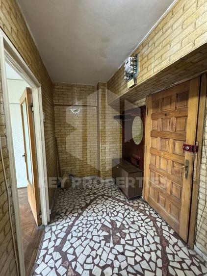 Apartament cu 4 camere decomandat în Pantelimon