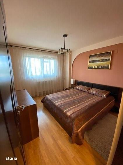 Apartament cu 3 camere semidecomandat în Central