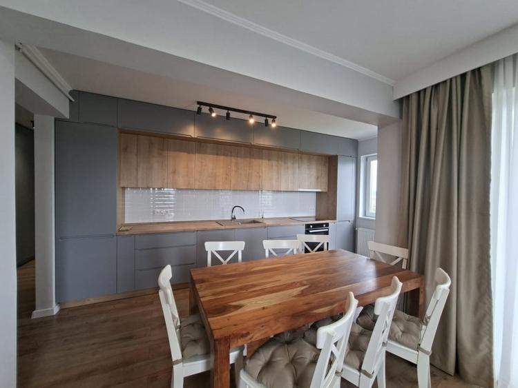 Apartament cu 3 camere decomandat, mobilat în Șelimbăr
