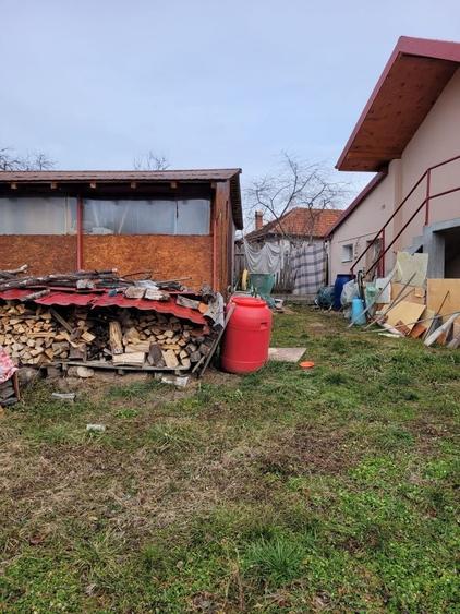 Vand casa finalizata recent - 2