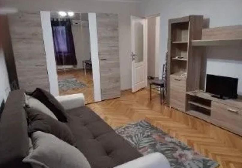 Inchiriez apartament 2 camerele ,Mazepa 2 etaj 1 - 3