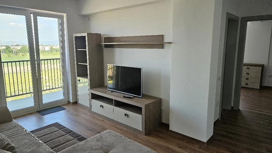 Apartament cu 2 camere semidecomandat în Triaj