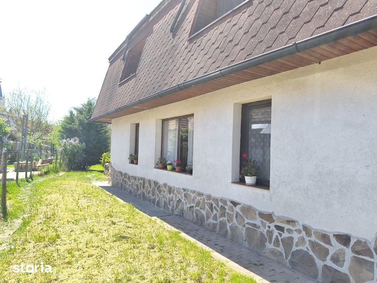 Casă cu 3 camere cu Teren 595 Mp în Ernei