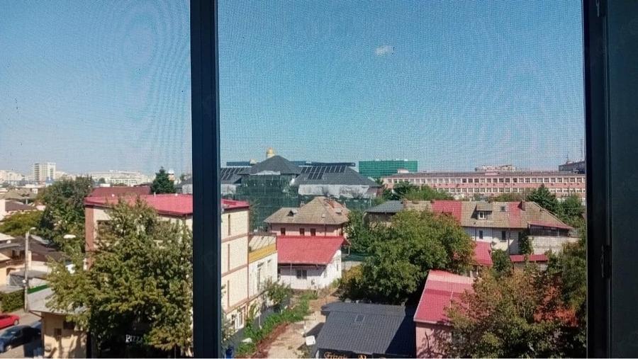 Apartament cu 2 camere decomandat în Sebastian