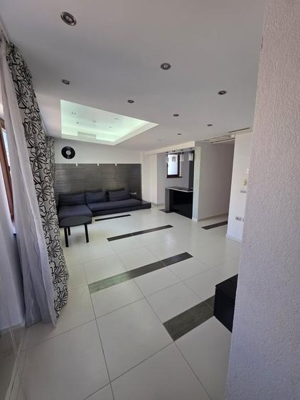 Apartament cu 3 camere decomandat, mobilat în Moșilor