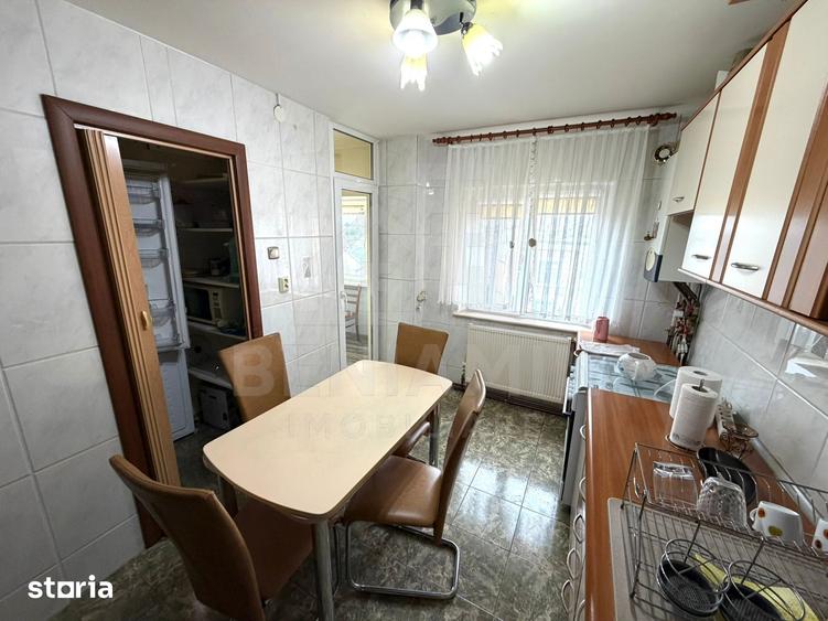 Apartament cu 4 camere în Brazda lui Novac