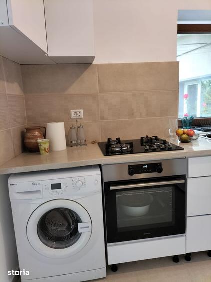Casă cu 5 camere cu Teren 180 Mp în Schei