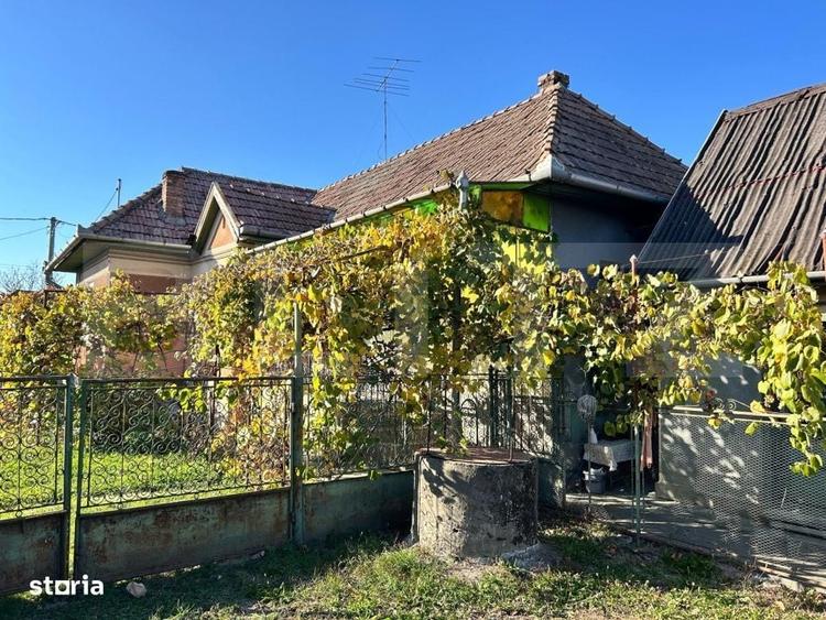 Casă cu 3 camere în Acățari