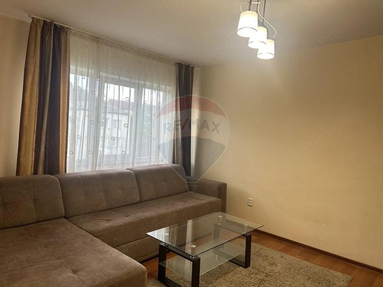 Apartament cu 2 camere semidecomandat în Mărăței