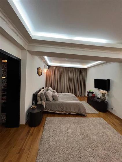 Casă individuală cu 6 camere cu Piscina în Pipera