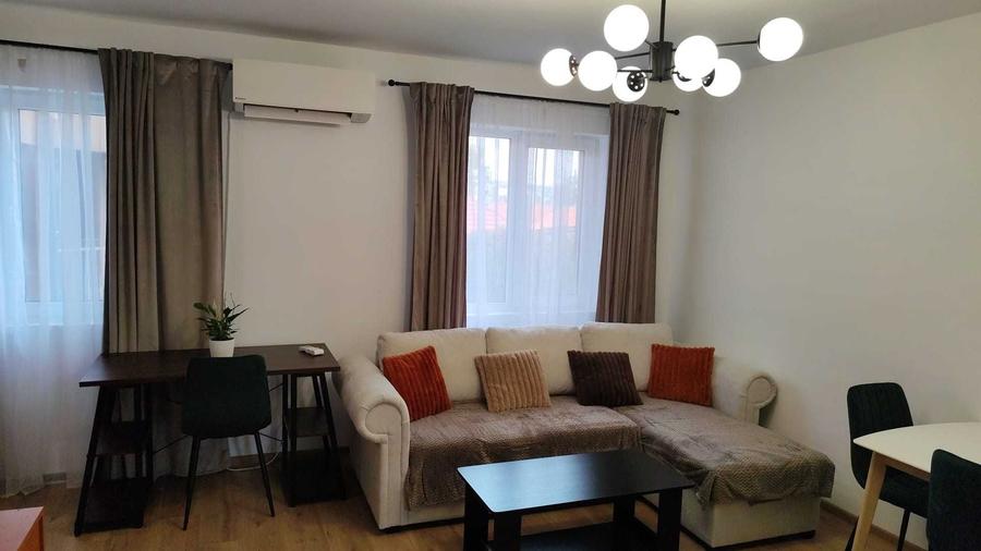Apartament cu 2 camere semidecomandat în Central