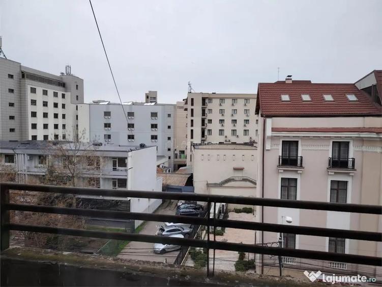 Apartament cu 2 camere decomandat în Ultracentral