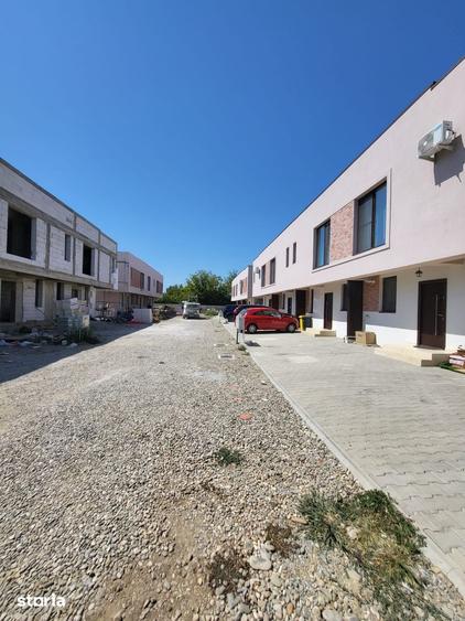Casă cu 3 camere cu Teren 277 Mp în Odăi
