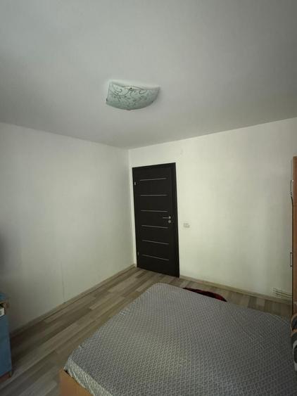 Apartament cu 2 camere nedecomandat în Central
