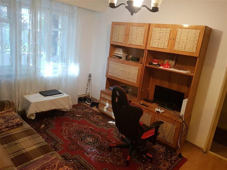 Apartament cu 2 camere semidecomandat în Hipodrom