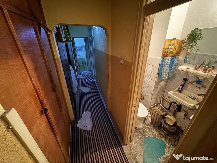 Apartament cu 3 camere decomandat în Inel I
