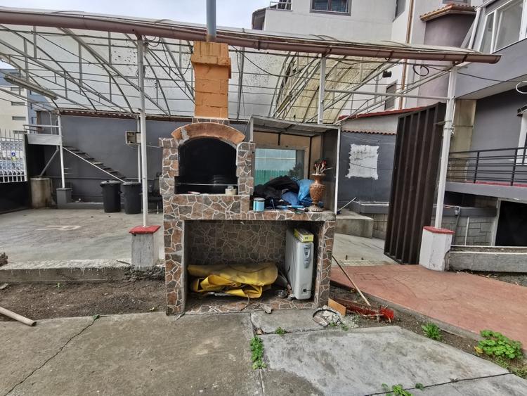 Casă individuală cu 5 camere cu Canalizare în Faleza Nord