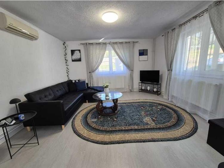 Casă cu 4 camere în Central