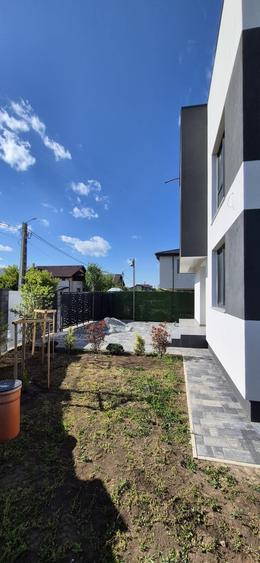 Casă cu 4 camere în Căciulați