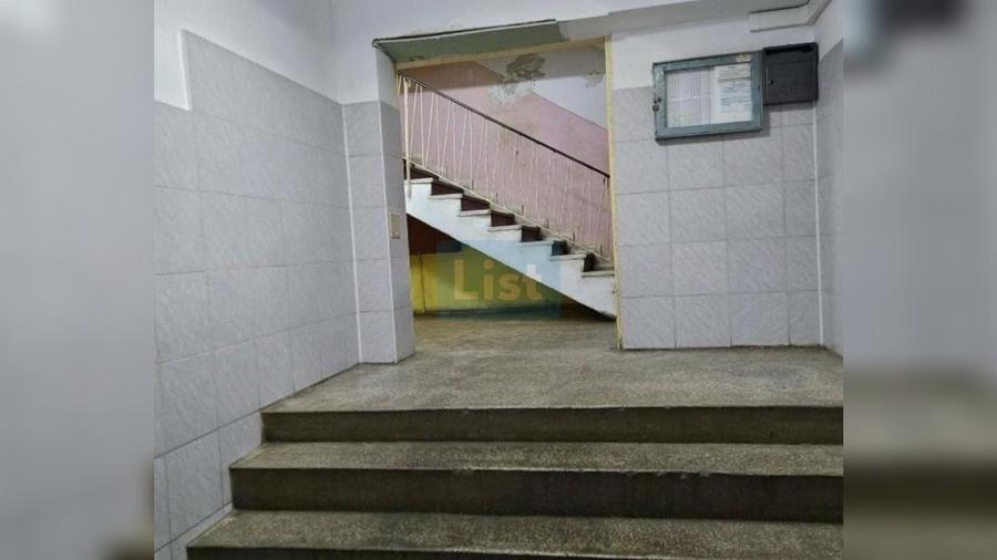 Garsonieră decomandată în Gorjului