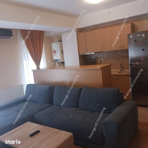 Apartament cu 3 camere decomandat în Girocului