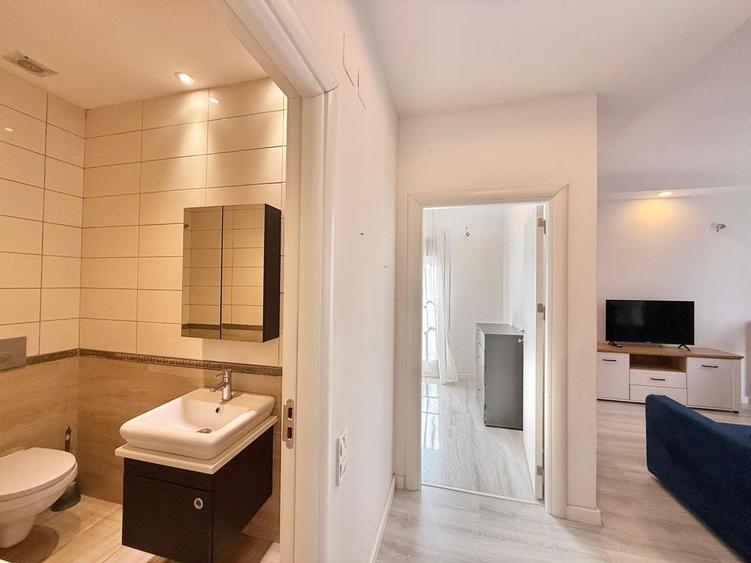 Apartament cu 2 camere semidecomandat în Ștefăneștii de Jos