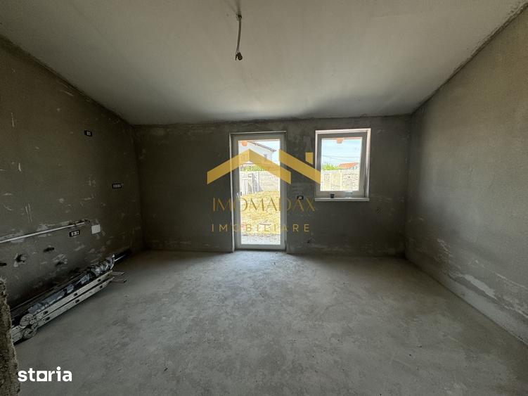 Casă cu 4 camere cu Teren 365 Mp în Bucovăț