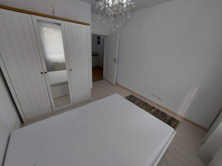 Apartament cu 2 camere decomandat în Păcii