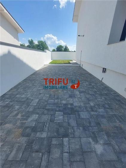 Duplex P+E finisat zona Dealul Furcilor cu piscina exterioara - 11