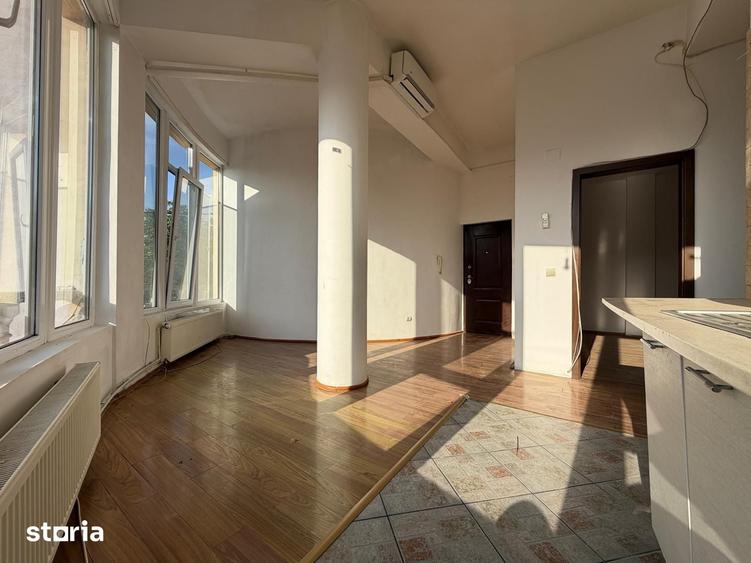 Apartament cu 3 camere decomandat în Ronaț