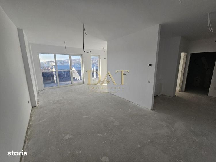 Apartament cu 3 camere decomandat în Între Lacuri