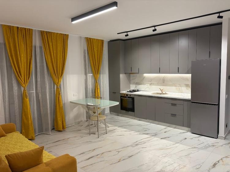 Apartament cu 2 camere semidecomandat, mobilat în Giroc