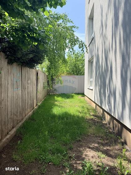 Casă cu 5 camere cu Teren 150 Mp în Florești