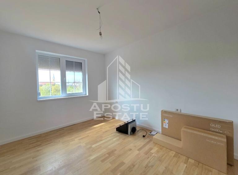 Duplex cu 4 camere cu Canalizare în Șag